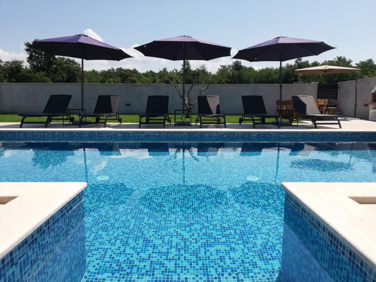 Holiday Home Victoria Пореч Екстер'єр фото
