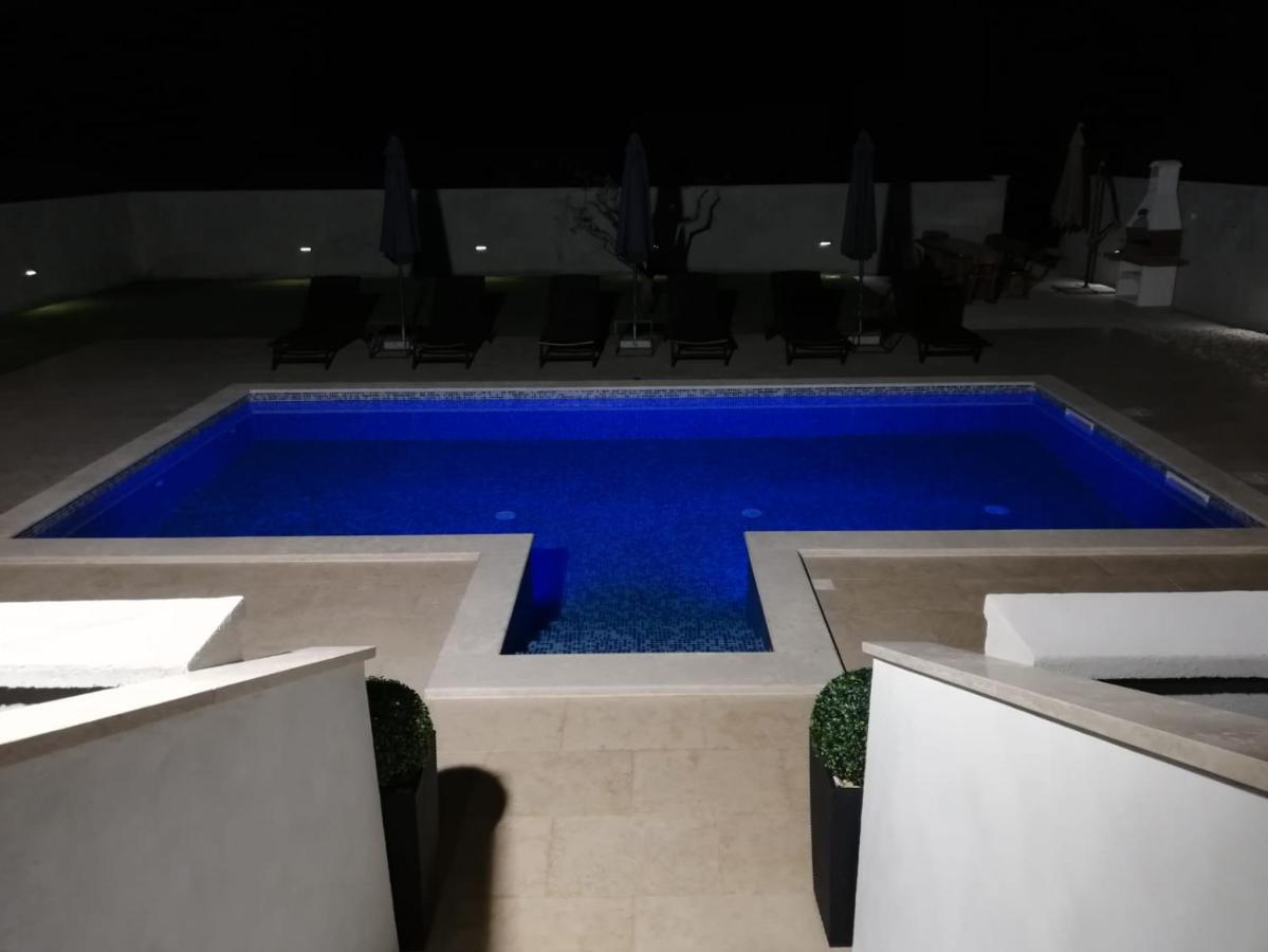 Holiday Home Victoria Пореч Екстер'єр фото