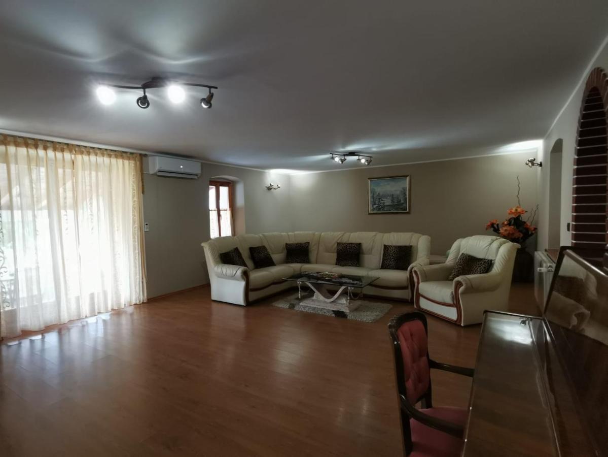 Holiday Home Victoria Пореч Екстер'єр фото